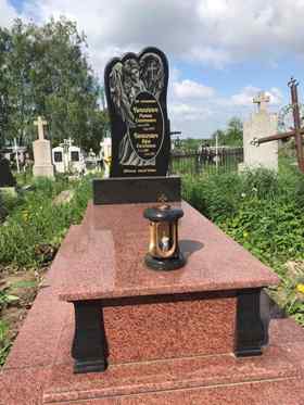 Пам`ятники гранітні надгробні