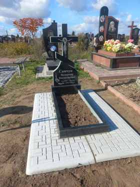 Гранітні пам`ятники Здолбунів