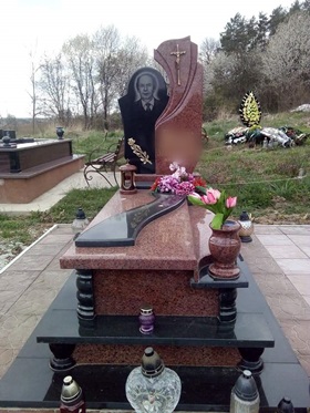 Пам'ятники з граніту Збараж