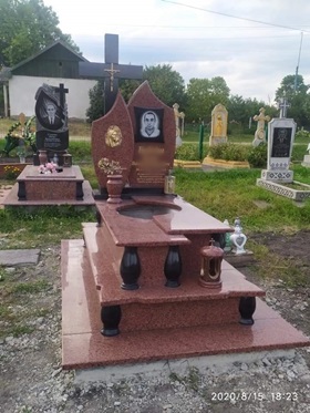 Пам'ятники з граніту Збараж
