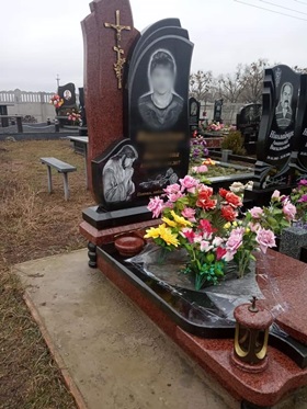 Пам'ятники з граніту Збараж