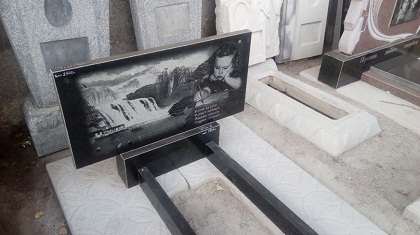 Памятники V.C.Anubis