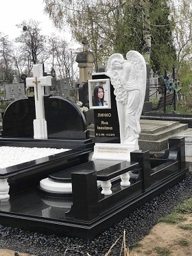 Памятники