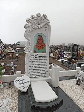 Памятники